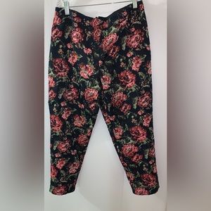 007 Rose Detailed Sugar lips pants